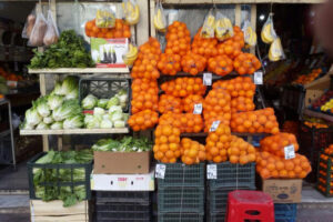 کدام میوه و تره‌بار را با کالابرگ بخریم؟