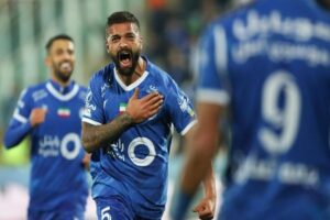 اخراج موقت سهرابیان از استقلال