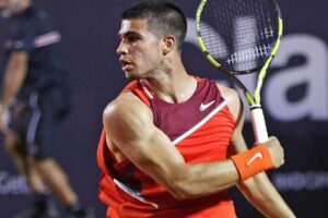 آلکاراس و بازسازی یک ضربه کلیدی