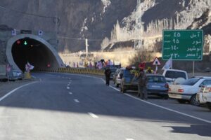 چند کیلومتر از جاده هراز چهارخطه شد؟