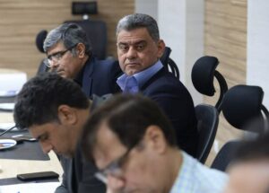 دستگاه‌های متولی درباره حذف سوخت بولدوزرها و جرثقیل‌ها در خوزستان ابهام زدایی کنند