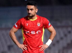 فولاد به رزاق‌پور اجازه جدایی نداد/پرسپولیس همایی‌فر را معاوضه نمی‌کند