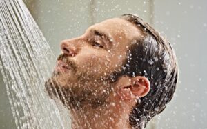 حمام آب گرم می‌تواند به کاهش فشار خون کمک کند