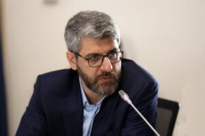 شروط افزایش تعرفه اینترنت/ در صورت اثبات حجم‌خوری با اپراتورها برخورد می‌کنیم