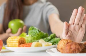 رژیم مدیترانه‌ای، بهترین رژیم غذایی برای پوست؟/ بررسی ارتباط آکنه بزرگسالان و تغذیه در مطالعات جدید